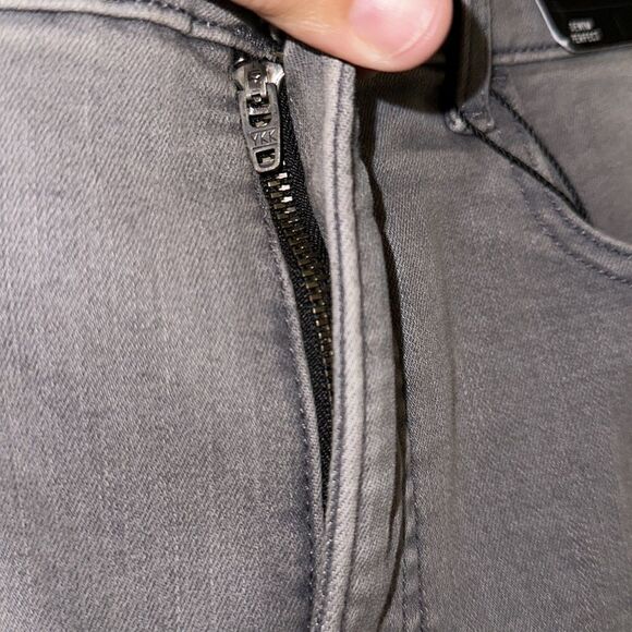 EXPRESS 6R Denim Perfect Light Gray Wash Slim High Rise Jeans - Picture 5 of 10